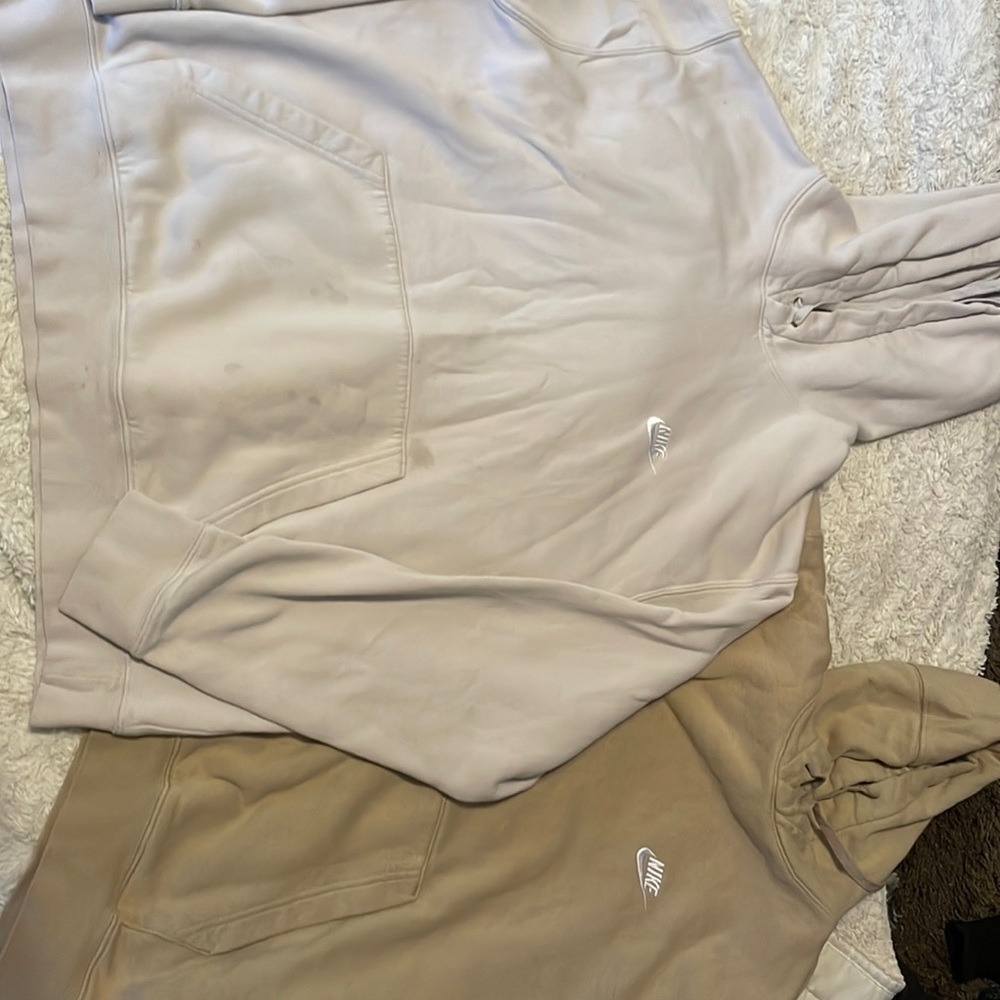 2 Used Nike hooded sweatshirt